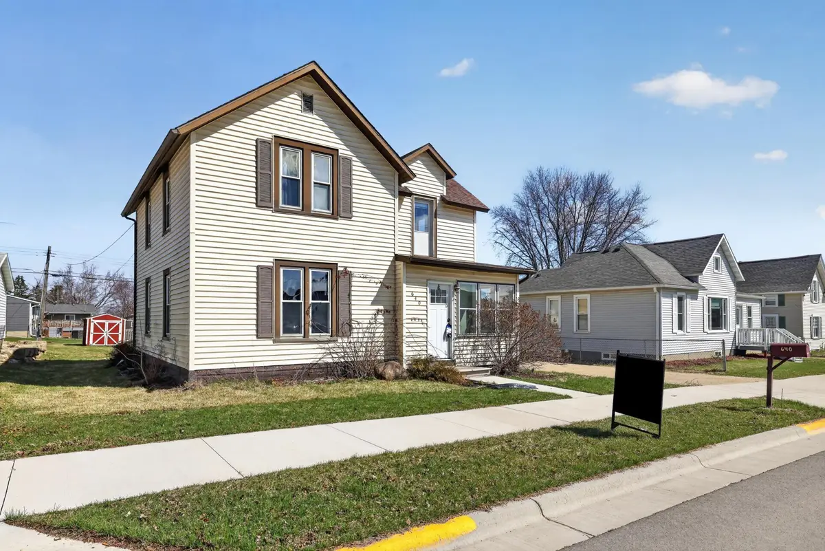 640 2nd Avenue Nw, Plainview, MN 55964 - #1