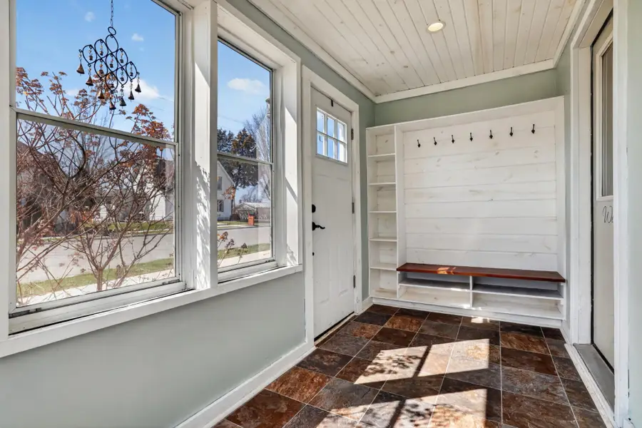 640 2nd Avenue Nw, Plainview, MN 55964 - #3