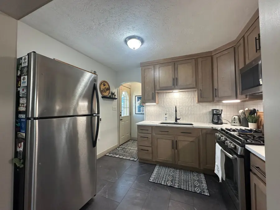 413 W Bishop Street, Luverne, MN 56156 - #3