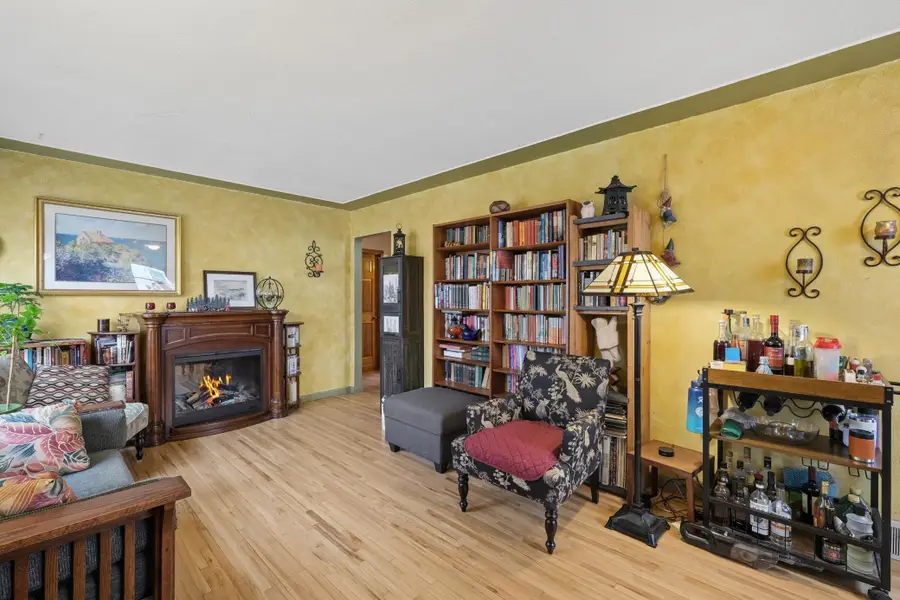 1946 Dorothea Avenue, Saint Paul, MN 55116 - #3