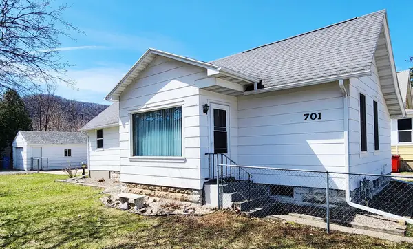 701 Olmstead Street, Winona, MN 55987