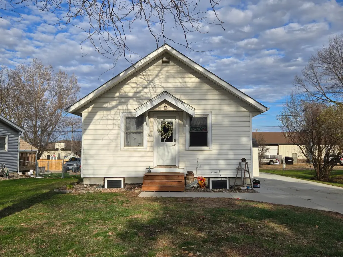 361 S Montgomery Avenue, Le Center, MN 56057 - #1