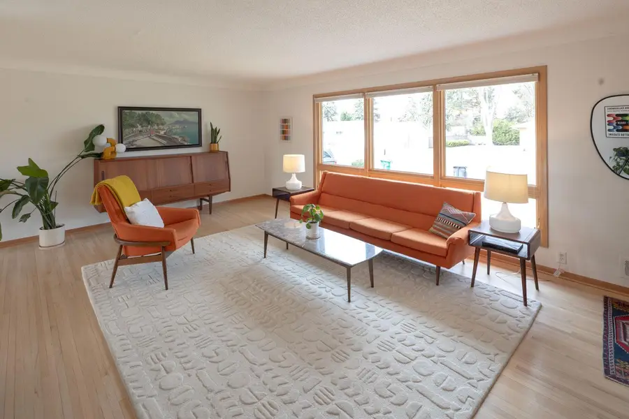 2420 Dunlap Street N, Roseville, MN 55113 - #3