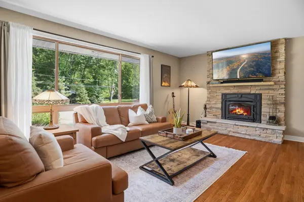 455 Arcwood Road, Mahtomedi, MN 55115