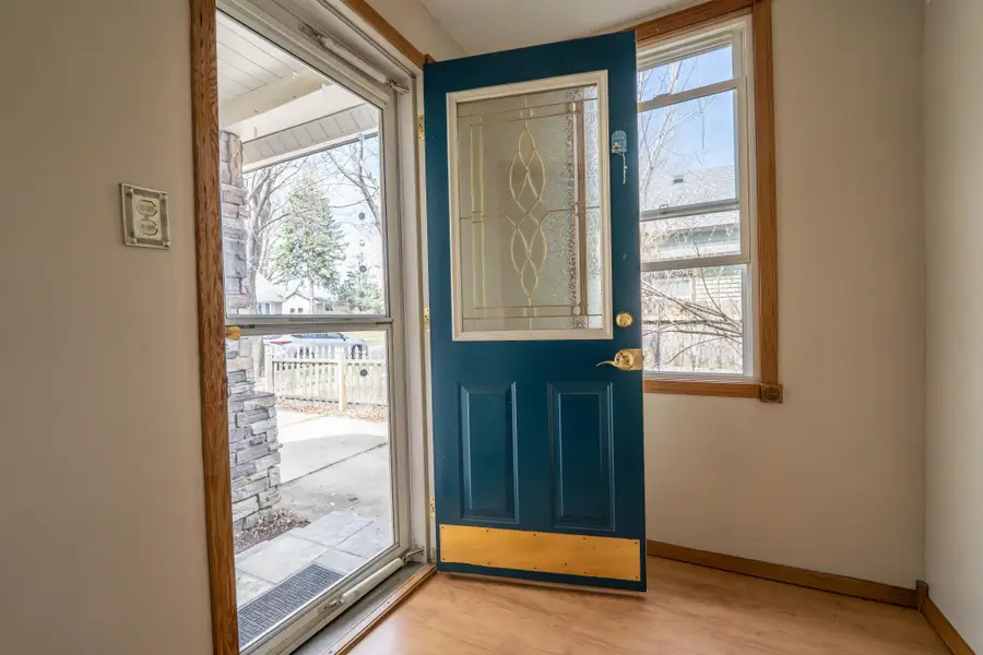 1028 Livingston Avenue, West Saint Paul, MN 55118 - #2