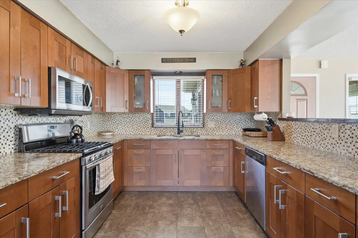 20483 Hamburg Avenue, Lakeville, MN 55044 - #1