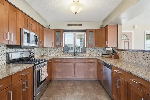 20483 Hamburg Avenue, Lakeville, MN 55044