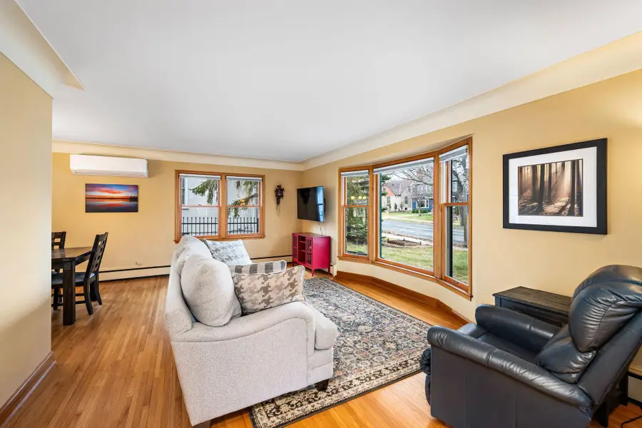 298 Washburn Avenue N, Minneapolis, MN 55405 - #2