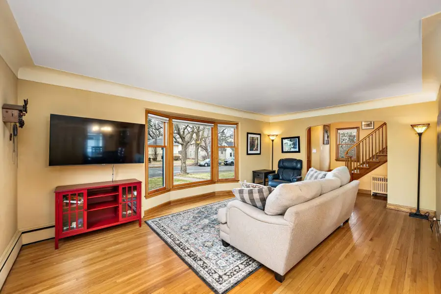 298 Washburn Avenue N, Minneapolis, MN 55405 - #3