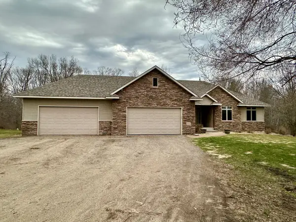 3243 Sullivan Wood Trail Nw, Isanti, MN 55040
