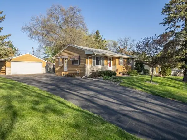 616 Martha Lane, Woodbury, MN 55125