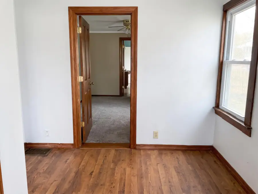 321 S Main Street, Lake Crystal, MN 56055 - #3