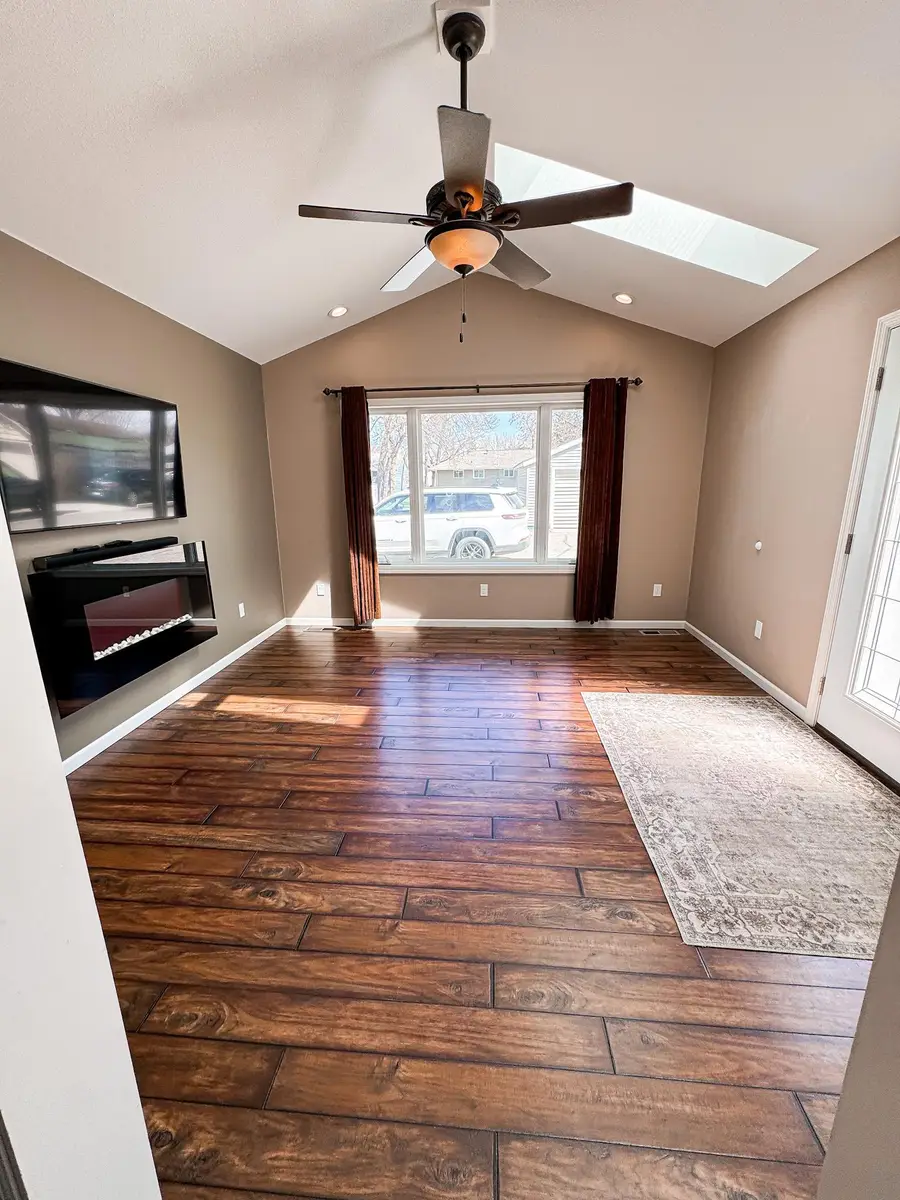 325 Lake Avenue S, Paynesville, MN 56362 - #3