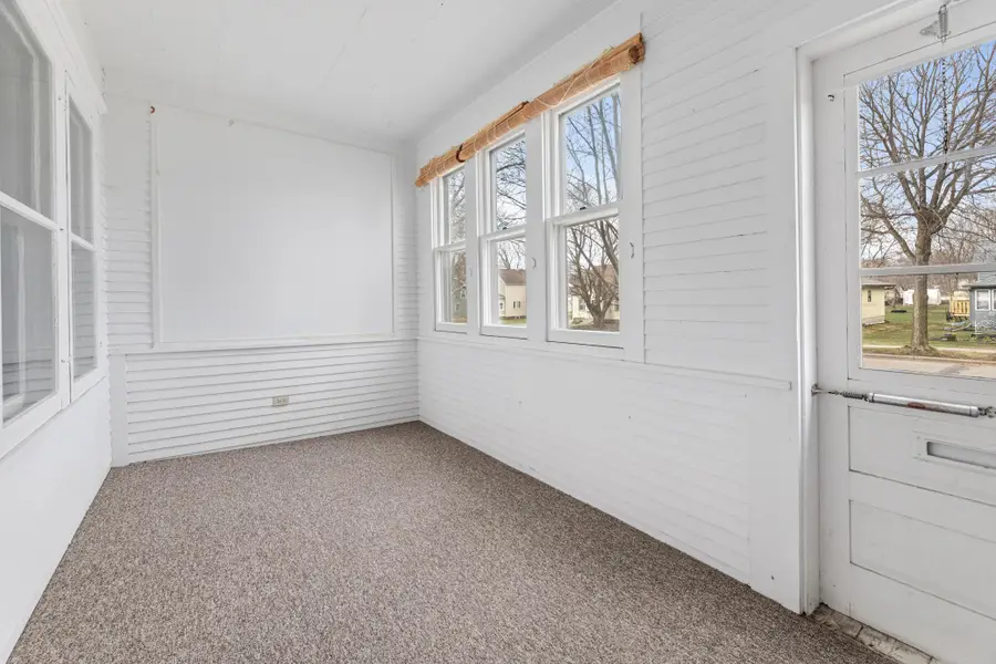 1628 Ford Avenue N, Glencoe, MN 55336 - #3