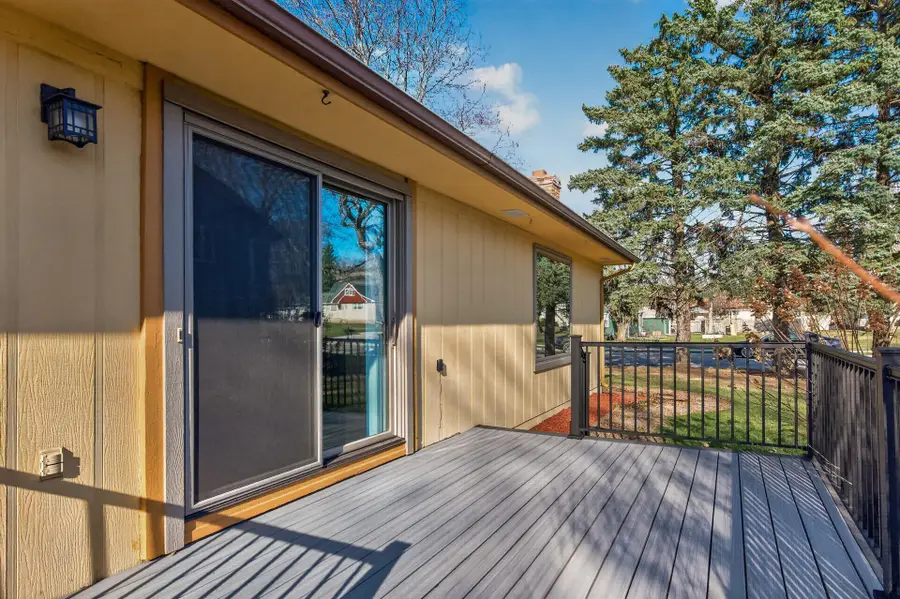 146 Moreland Avenue W, West Saint Paul, MN 55118 - #3