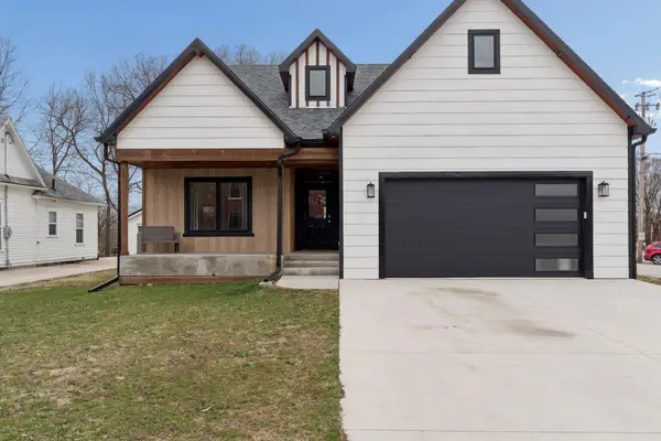 97 8th Street S, Northwood, IA 50459