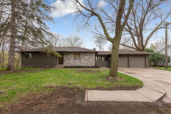 1304 Noretta Drive, North Mankato, MN 56003