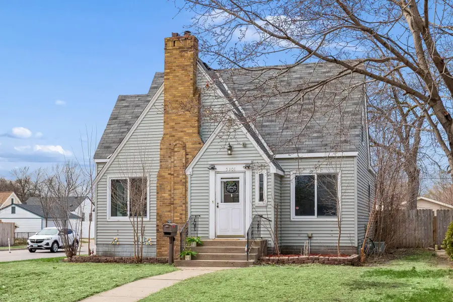 5301 Emerson Avenue N, Brooklyn Center, MN 55430 - #2