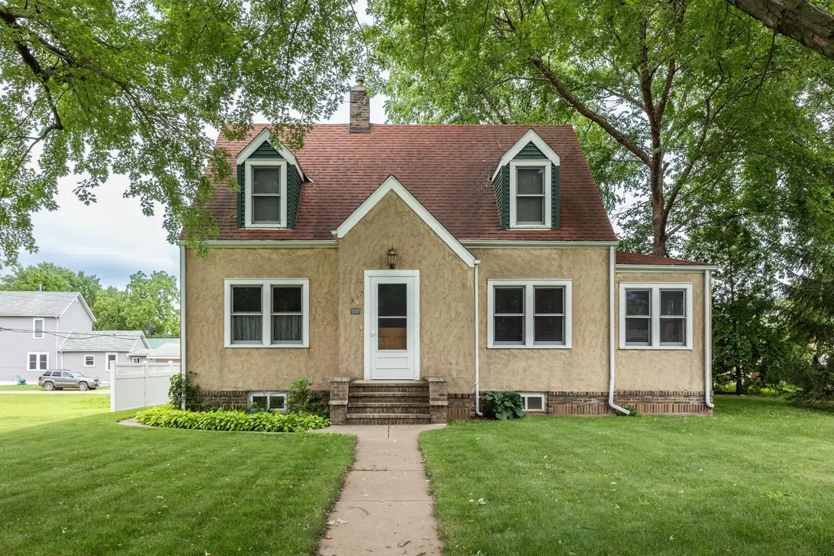 717 Broadway Avenue, Wabasha, MN 55981 - #1