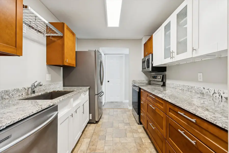 130 Demont Avenue E #142, Little Canada, MN 55117 - #3