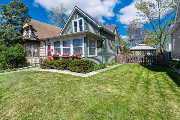 47 Lawson Avenue W, Saint Paul, MN 55117