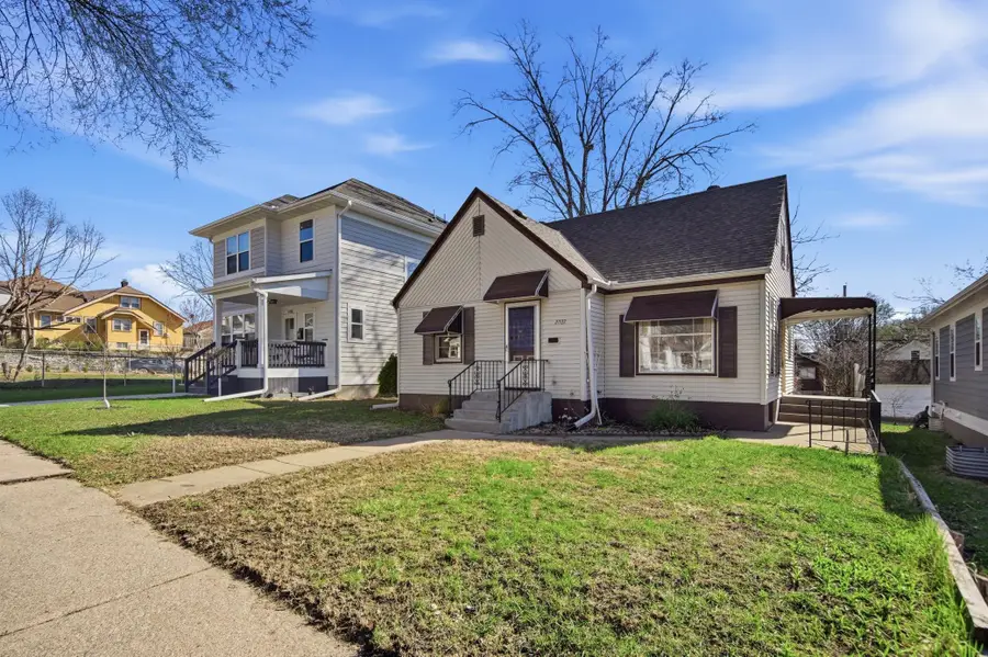 2022 Sheridan Avenue N, Minneapolis, MN 55411 - #2