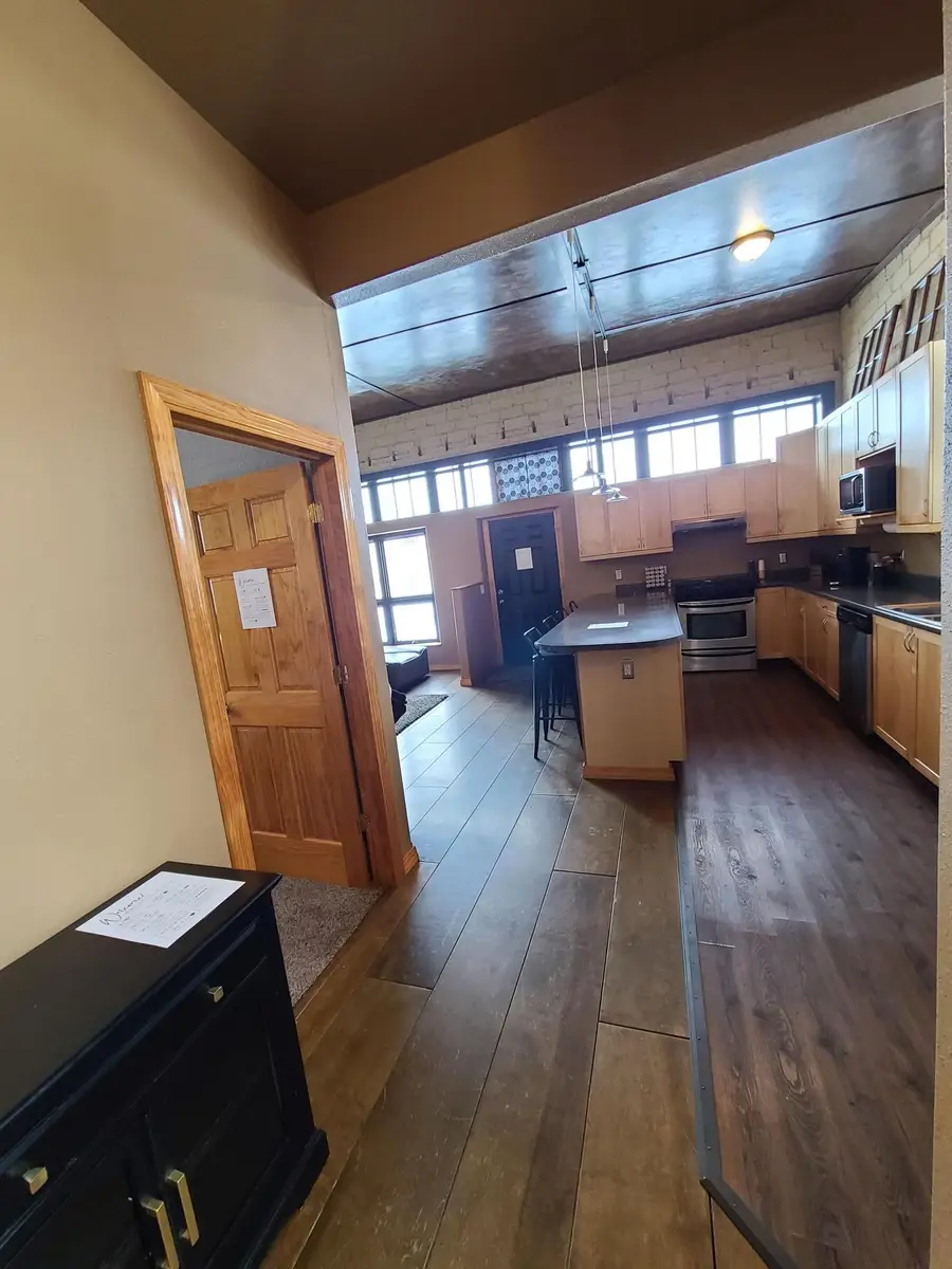 813 10th Street N, Fargo, ND 58102 - #2