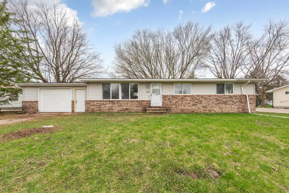 206 Julia Street, Claremont, MN 55924 - #1