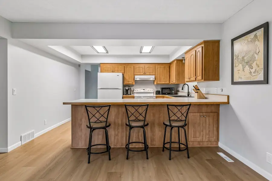 8655 135th Street W, Apple Valley, MN 55124 - #3