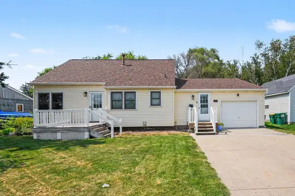 1257 Parallel Street, Chaska, MN 55318