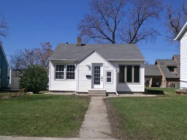 1014 Hawthorne Street, Alexandria, MN 56308