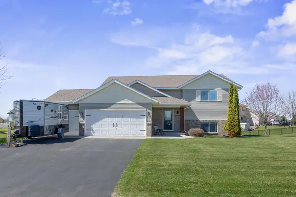 6267 Kahl Avenue Ne, Albertville, MN 55301