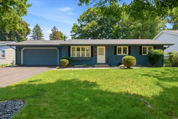 2273 Pleasant View Drive, New Brighton, MN 55112