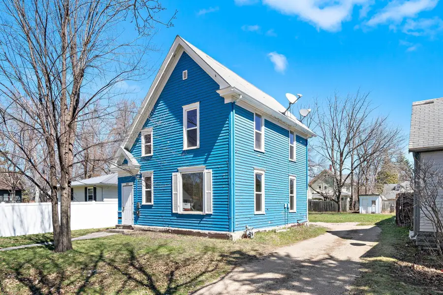 805 4th Street Sw, Willmar, MN 56201 - #2