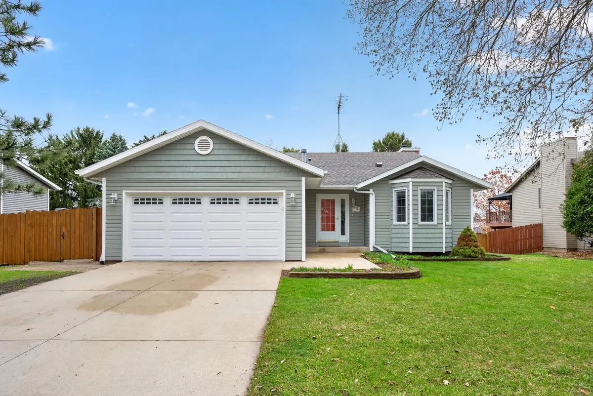 213 River Court Ne, Rochester, MN 55906 - #1