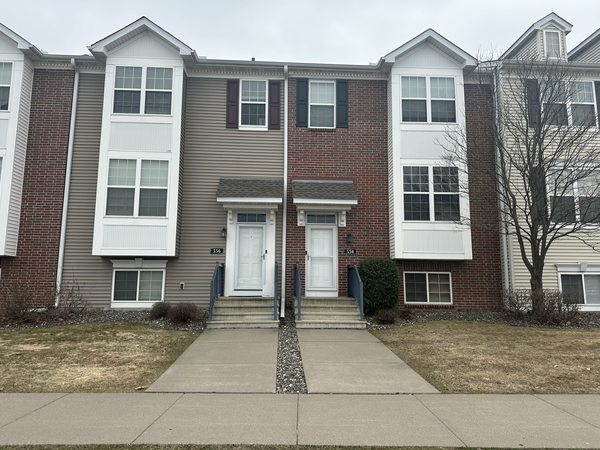 554 Huset Parkway Ne, Columbia Heights, MN 55421