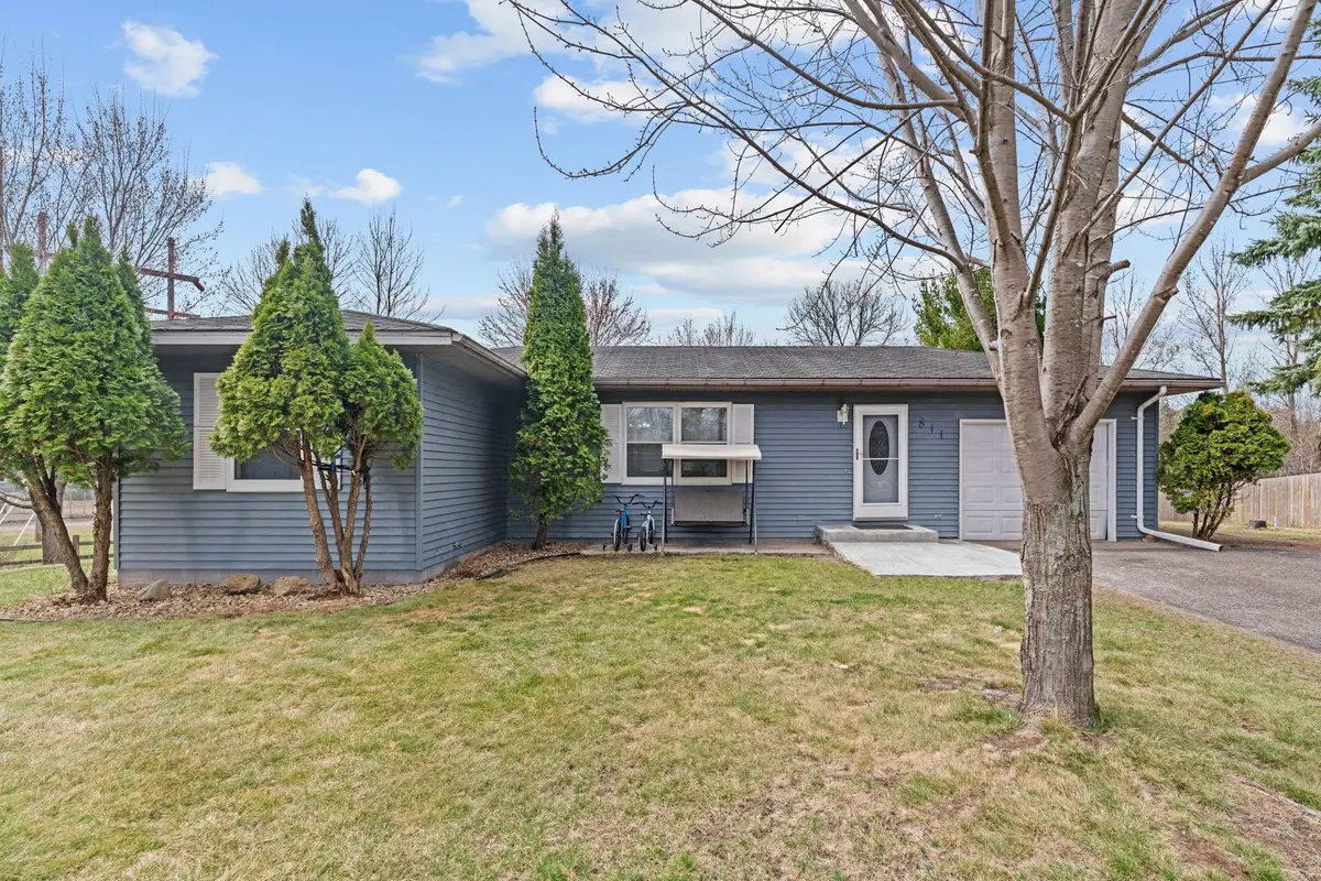 811 Page Street Sw, Isanti, MN 55040 - #1