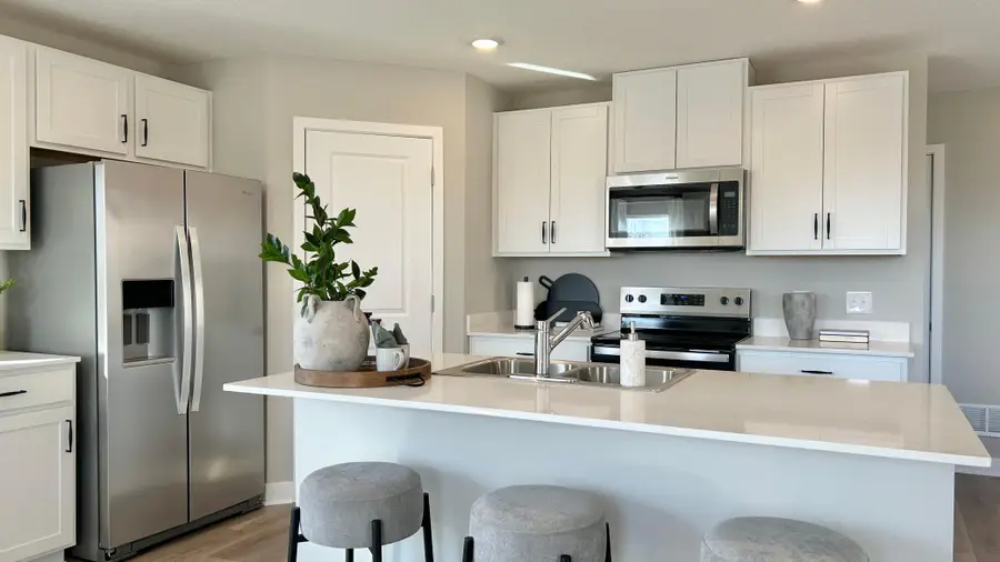 1686 Zumbro Avenue, Shakopee, MN 55379 - #3