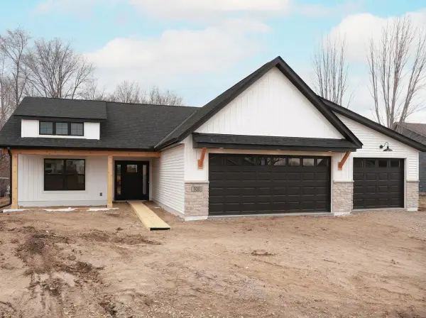 800 Morrison Avenue Nw, Annandale, MN 55302