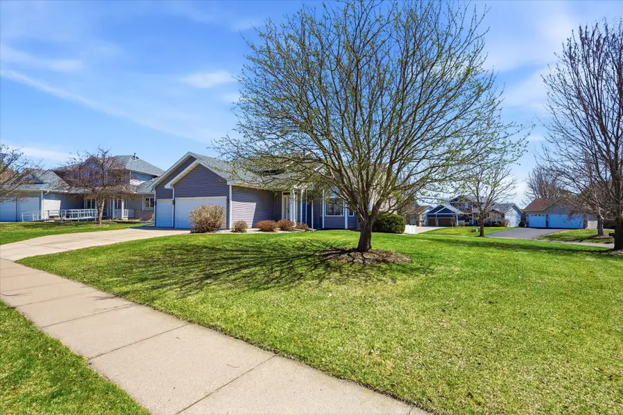 10004 Fallgold Parkway N, Brooklyn Park, MN 55443 - #2