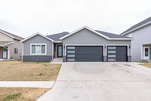 6012 Kodiak Lane, Horace, ND 58047