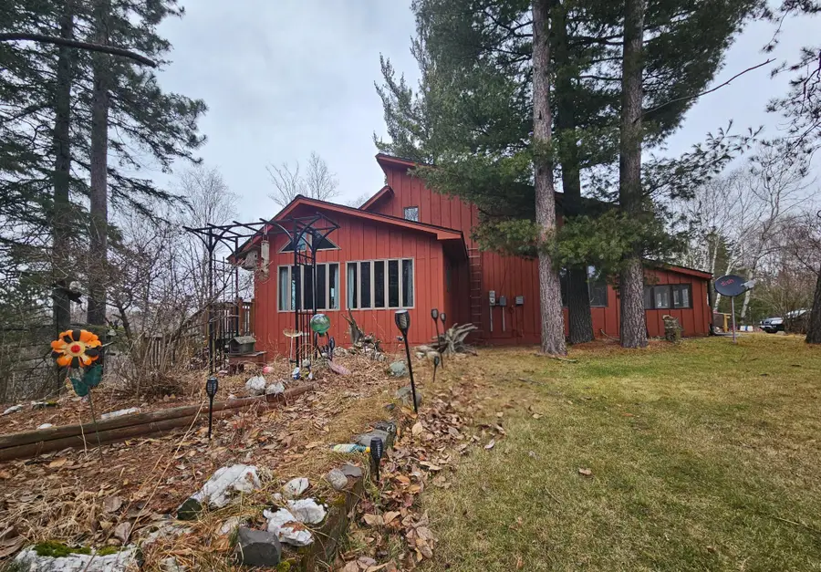 4045 Long Lake Shores Road, Eveleth, MN 55734 - #2