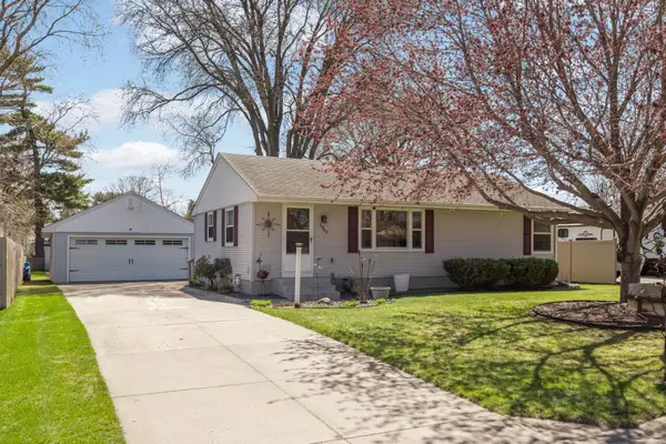 1062 Kenneth Street, Eagan, MN 55121