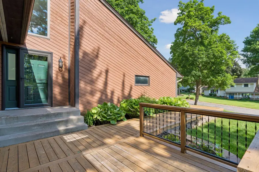 332 Brooks Avenue E, Little Canada, MN 55117 - #3