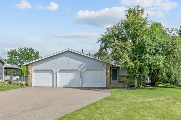 14655 Greenridge Lane, Burnsville, MN 55306