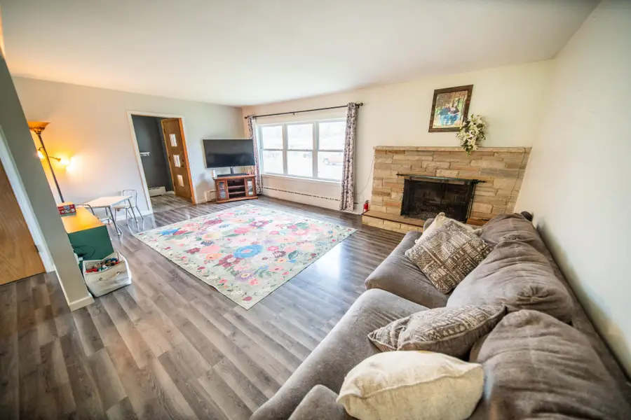 301 5th Ave Nw, Dodge Center, MN 55927 - #3