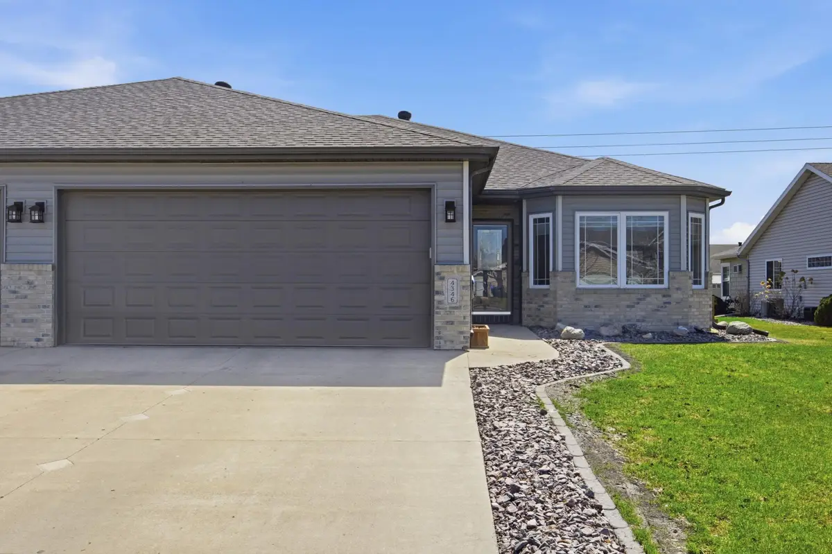 4346 46th Avenue S, Fargo, ND 58104 - #1