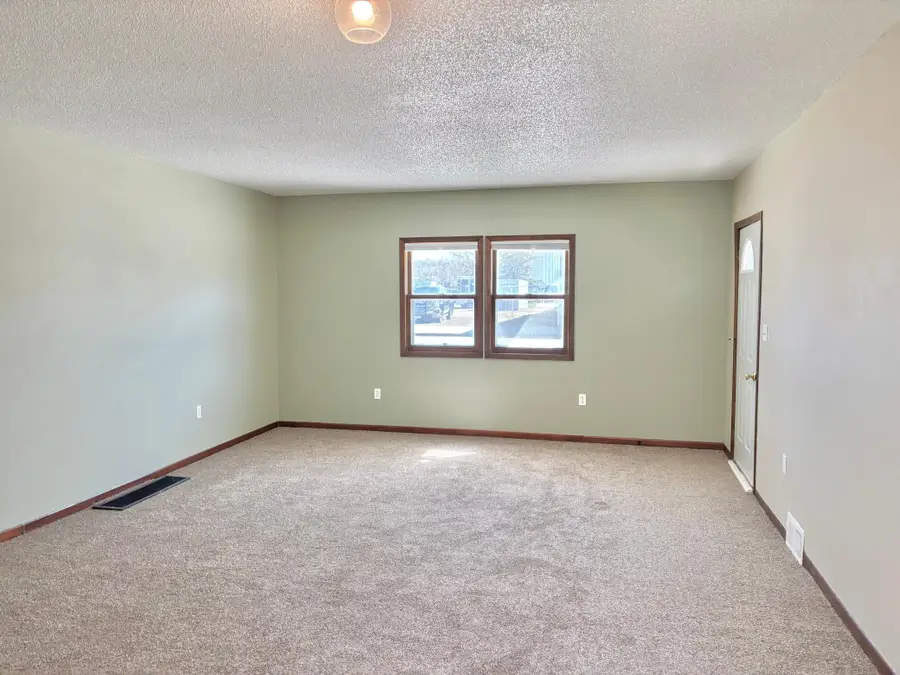 126 Central Avenue N, Eagle Bend, MN 56446 - #3