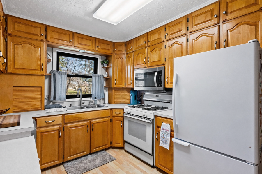 534 Lake Shore Drive, Sauk Centre, MN 56378 - #3