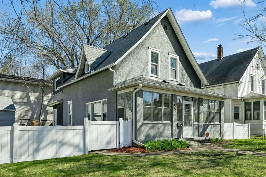 885 Case Avenue, Saint Paul, MN 55106 - #2